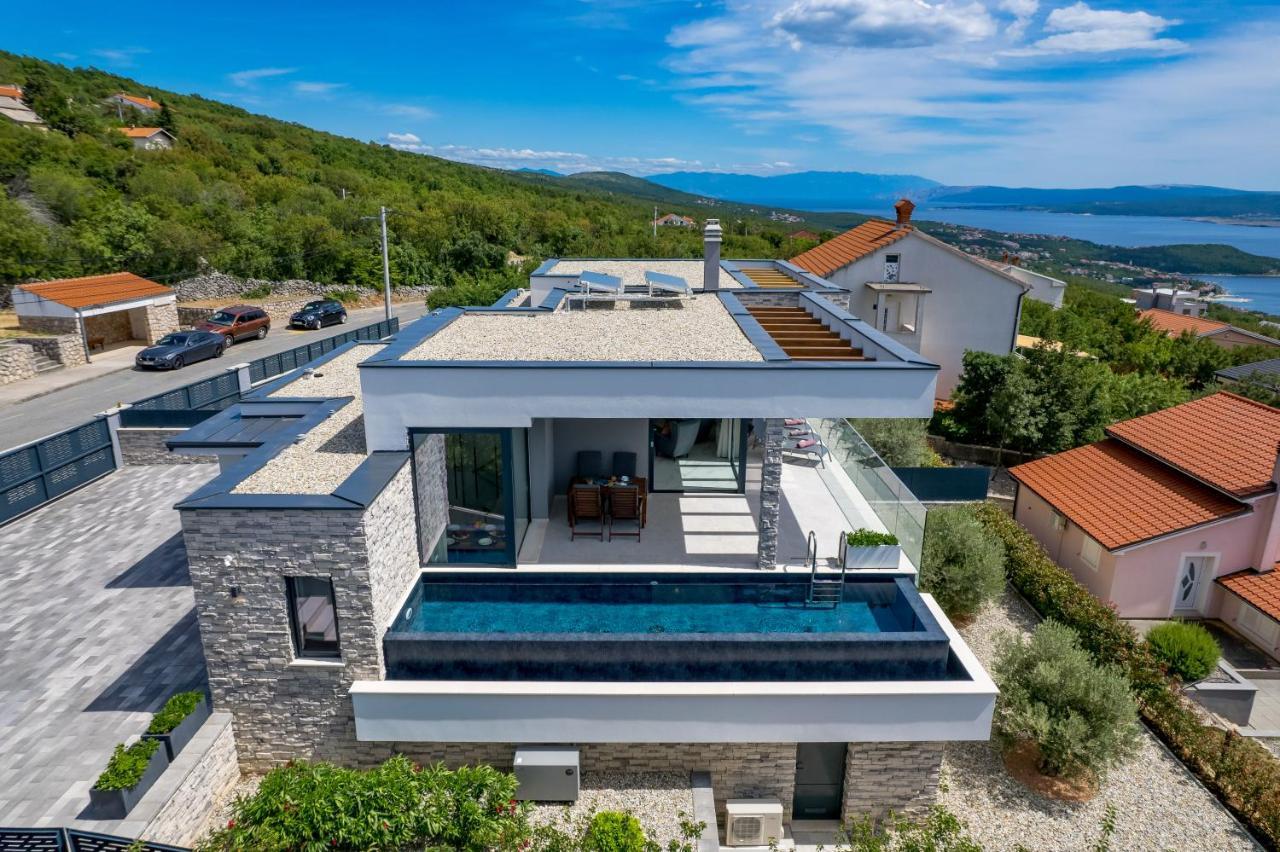House7e Villa Smrika