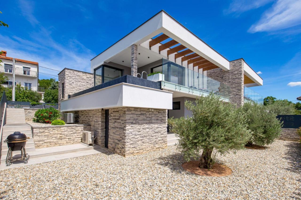 Villa House7e Smrika
